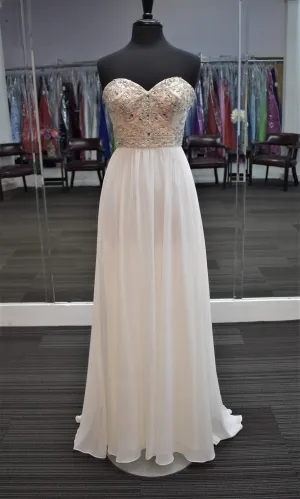 Envious Couture 16070 Size 0 White/Nude prom dress wedding dress