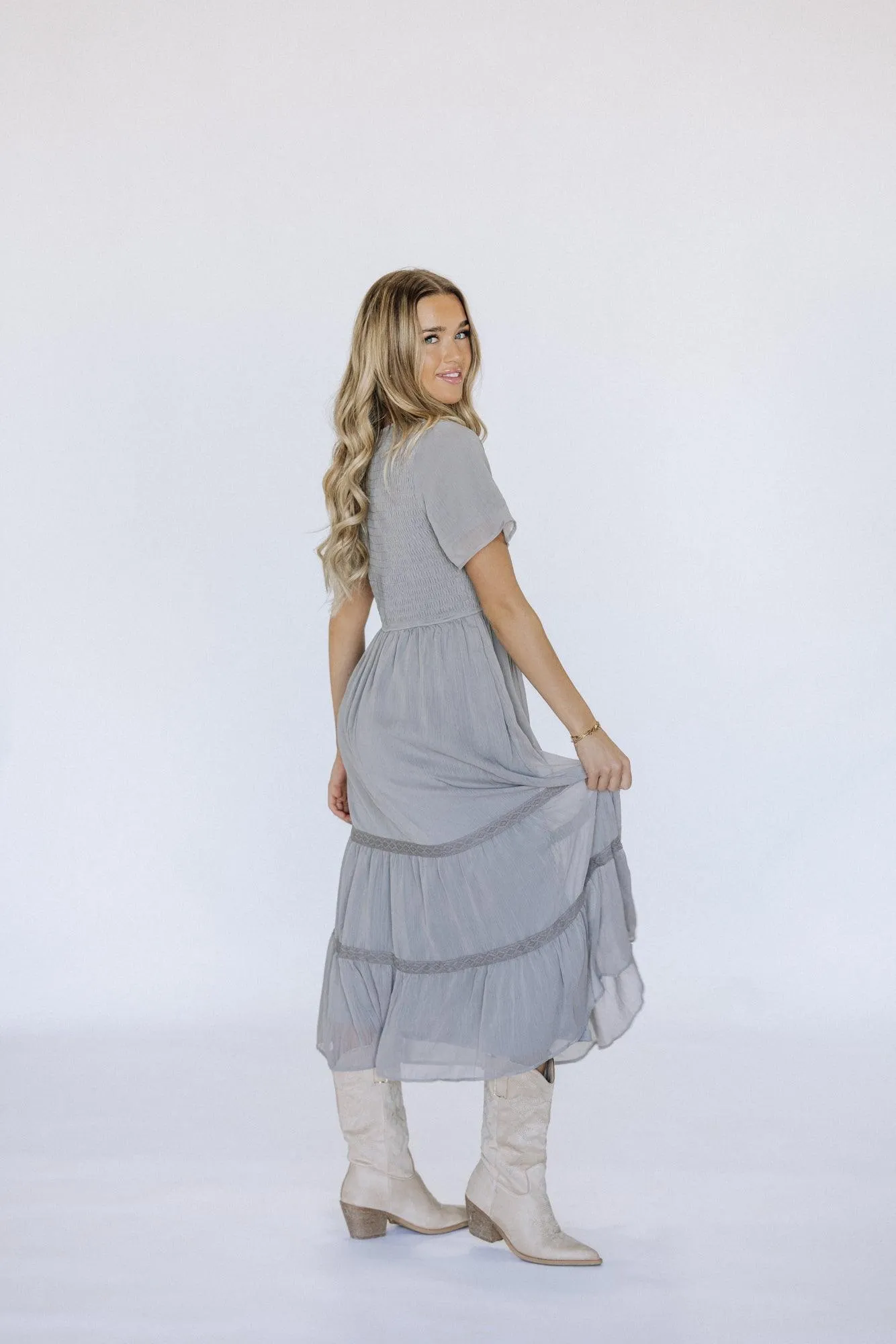 Kanyan Midi Dress in Gray