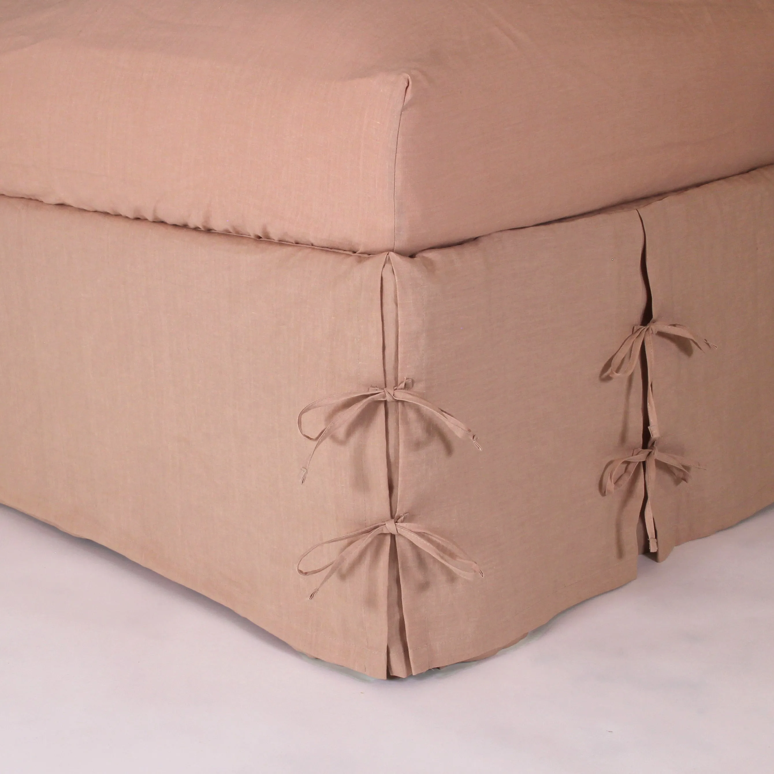 Linen Knotted Bed Skirt - nude