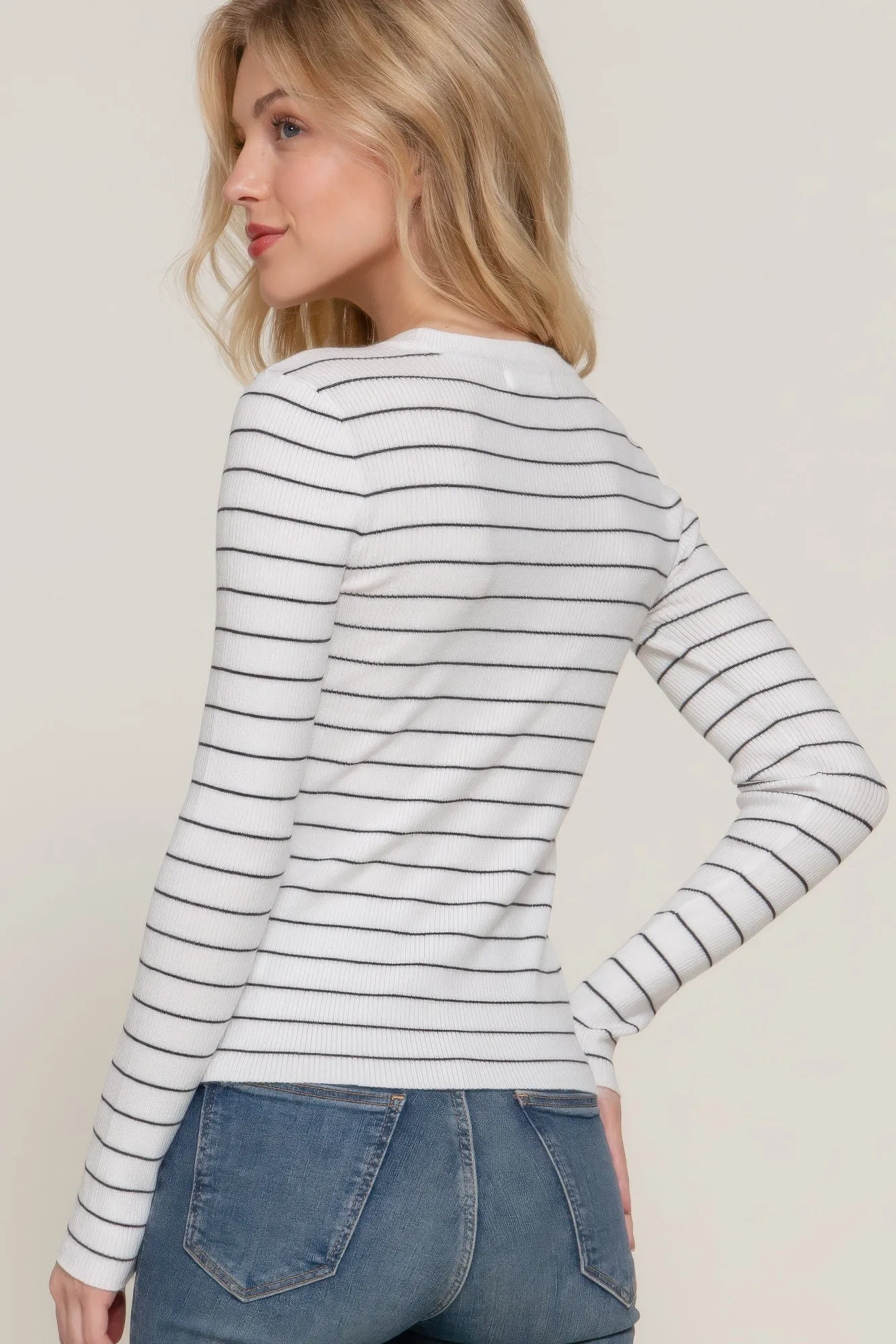 Long Sleeve Crew Neck Stripe Sweater – Classic Comfort with Timeless Style