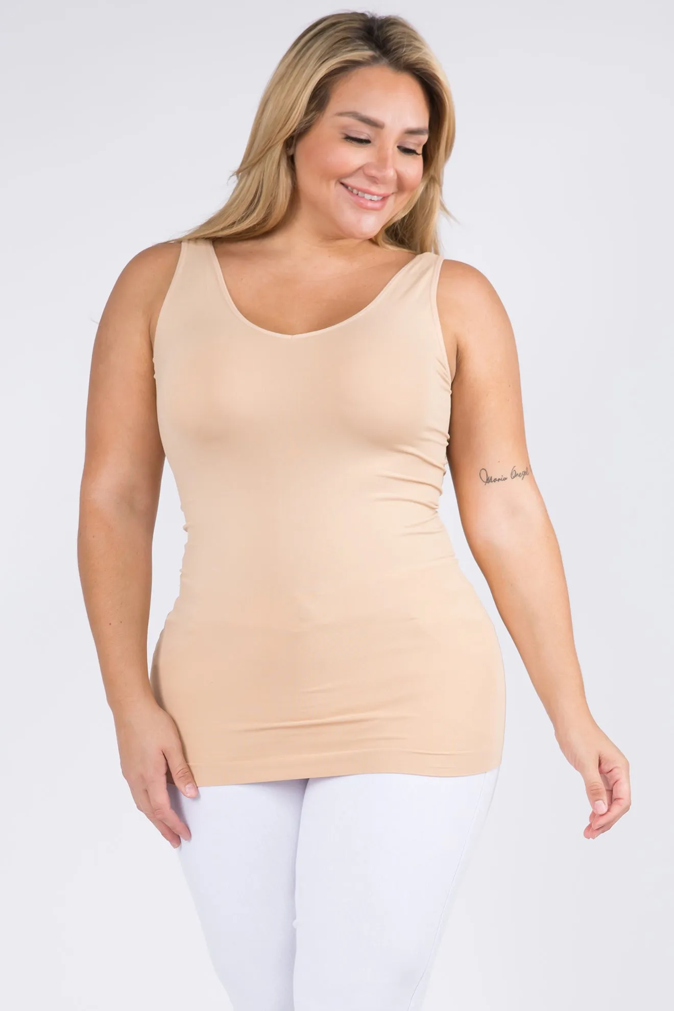 Plus Size Seamless Reversible V or U Tank Top