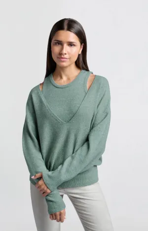 Soft V-neck sweater with matching top in loose fit