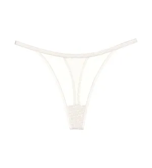 Triumph Signature Sheer String