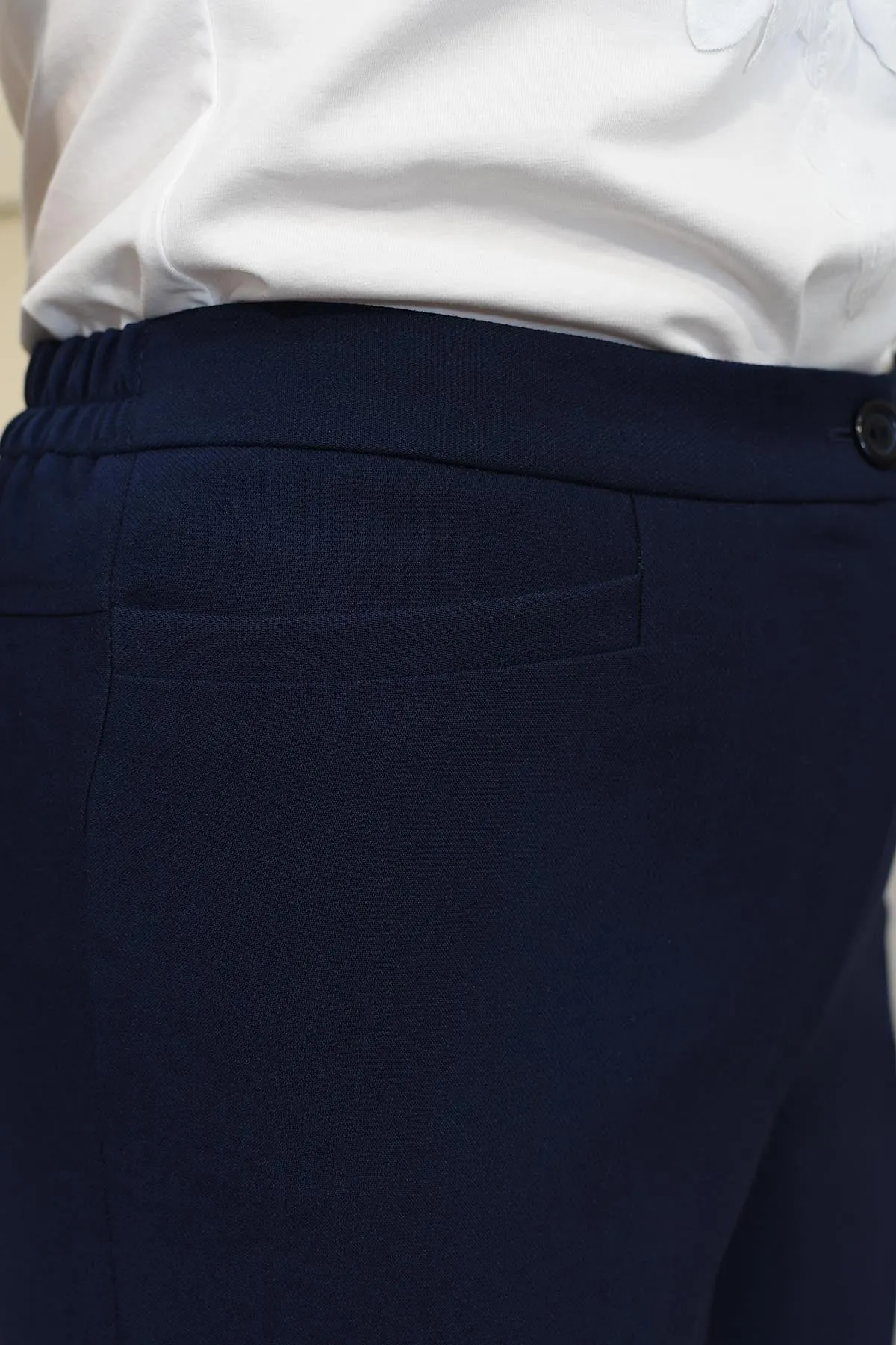 Via Veneto Navy Sarah Trousers- V315 SarahB